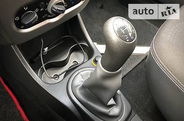 Позашляховик / Кросовер Dacia Sandero StepWay 2010 в 