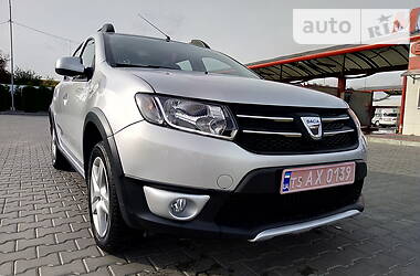 Внедорожник / Кроссовер Dacia Sandero StepWay 2015 в Луцке