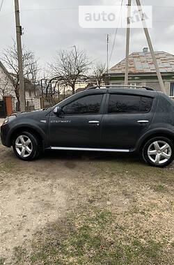 Хетчбек Dacia Sandero StepWay 2011 в Тернополі