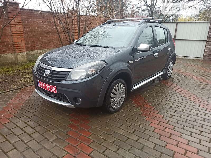 Хетчбек Dacia Sandero StepWay 2011 в Луцьку