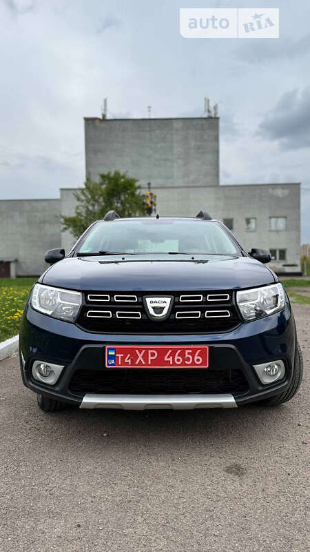 Внедорожник / Кроссовер Dacia Sandero StepWay 2018 в Ровно