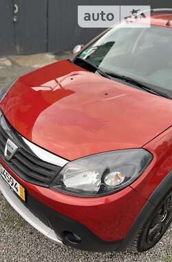 Внедорожник / Кроссовер Dacia Sandero StepWay 2011 в Луцке