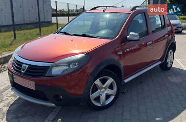 Внедорожник / Кроссовер Dacia Sandero StepWay 2011 в 
