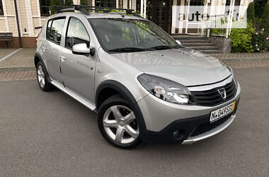 Внедорожник / Кроссовер Dacia Sandero StepWay 2012 в Виннице