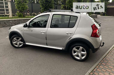 Внедорожник / Кроссовер Dacia Sandero StepWay 2012 в Виннице