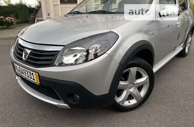 Внедорожник / Кроссовер Dacia Sandero StepWay 2012 в Виннице