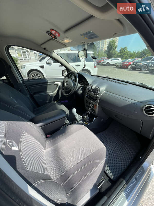 Позашляховик / Кросовер Dacia Sandero StepWay 2010 в Києві фото 18 Позашляховик / Кросовер Dacia Sandero StepWay 2010 в Києві
