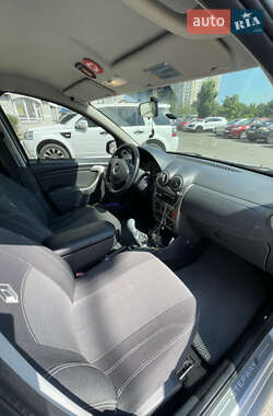 Внедорожник / Кроссовер Dacia Sandero StepWay 2010 в 