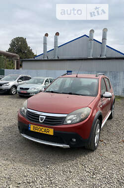 Позашляховик / Кросовер Dacia Sandero StepWay 2011 в Луцьку