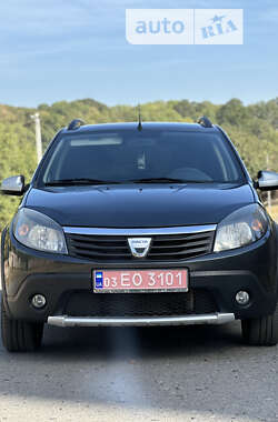 Позашляховик / Кросовер Dacia Sandero StepWay 2011 в Полтаві