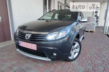 Позашляховик / Кросовер Dacia Sandero StepWay 2012 в Рівному