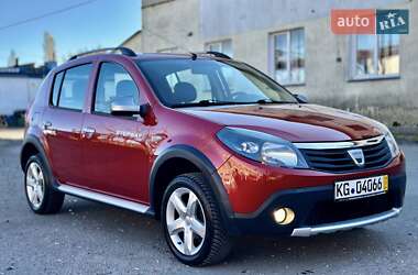 Внедорожник / Кроссовер Dacia Sandero StepWay 2012 в Тернополе