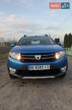 Позашляховик / Кросовер Dacia Sandero StepWay 2012 в Здолбуніві