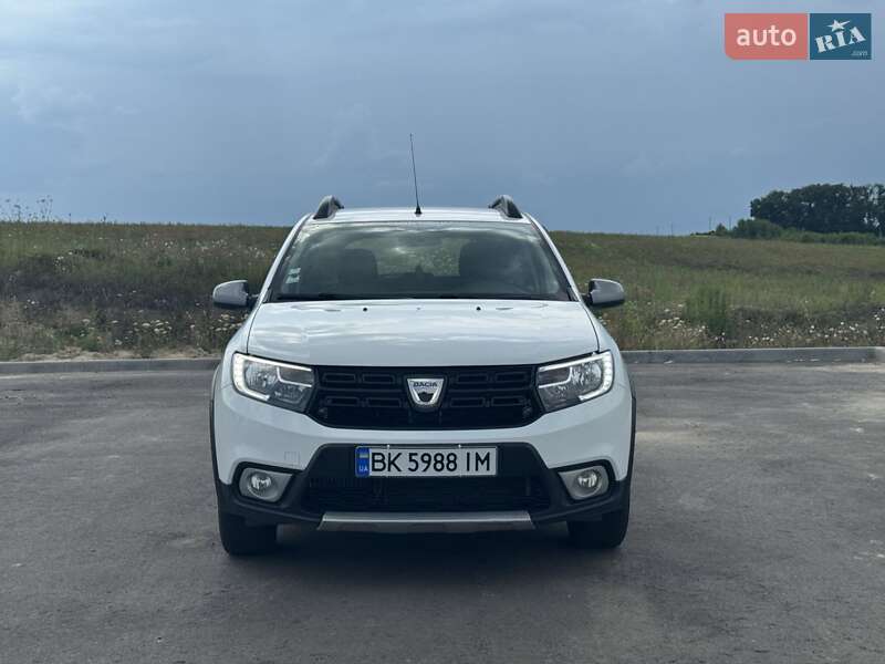 Внедорожник / Кроссовер Dacia Sandero StepWay 2018 в Ровно