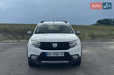 Позашляховик / Кросовер Dacia Sandero StepWay 2018 в Рівному