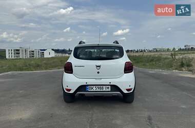 Позашляховик / Кросовер Dacia Sandero StepWay 2018 в Рівному