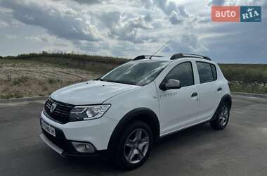 Позашляховик / Кросовер Dacia Sandero StepWay 2018 в Рівному