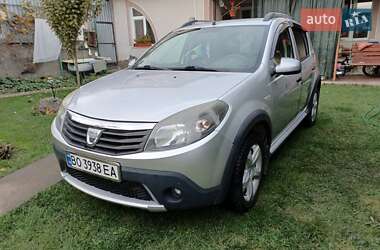 Внедорожник / Кроссовер Dacia Sandero StepWay 2010 в Бурштыне