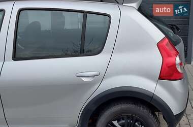 Внедорожник / Кроссовер Dacia Sandero StepWay 2011 в Виннице