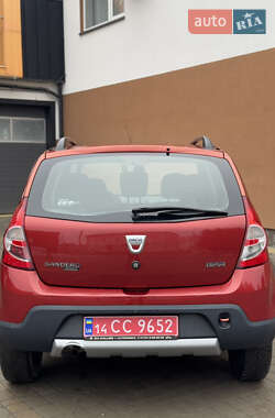 Внедорожник / Кроссовер Dacia Sandero StepWay 2009 в Самборе