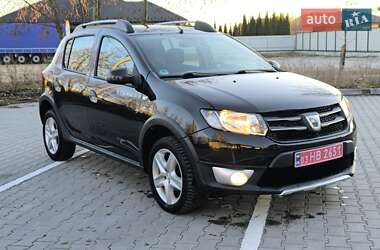 Внедорожник / Кроссовер Dacia Sandero StepWay 2013 в 