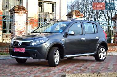 Позашляховик / Кросовер Dacia Sandero StepWay 2009 в Хоролі