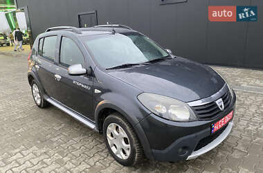 Внедорожник / Кроссовер Dacia Sandero StepWay 2010 в Стрые