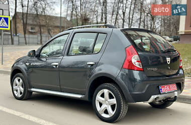 Внедорожник / Кроссовер Dacia Sandero StepWay 2011 в Тернополе