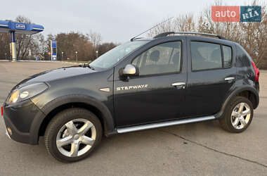 Позашляховик / Кросовер Dacia Sandero StepWay 2011 в Кролевці