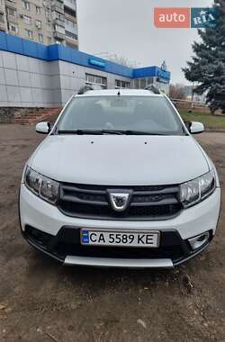 Внедорожник / Кроссовер Dacia Sandero StepWay 2015 в Смеле