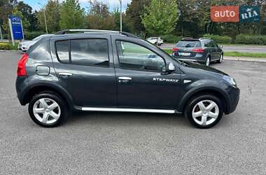 Внедорожник / Кроссовер Dacia Sandero StepWay 2012 в 