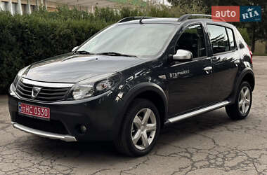 Внедорожник / Кроссовер Dacia Sandero StepWay 2012 в 