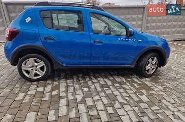 Внедорожник / Кроссовер Dacia Sandero StepWay 2012 в 
