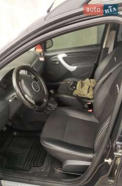 Внедорожник / Кроссовер Dacia Sandero StepWay 2012 в 