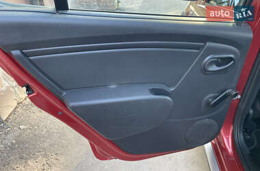 Внедорожник / Кроссовер Dacia Sandero StepWay 2010 в 