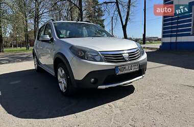 Внедорожник / Кроссовер Dacia Sandero StepWay 2011 в 