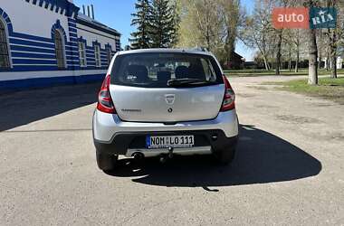 Внедорожник / Кроссовер Dacia Sandero StepWay 2011 в 