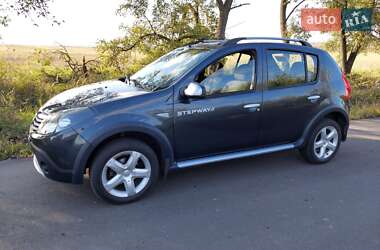 Позашляховик / Кросовер Dacia Sandero StepWay 2011 в 
