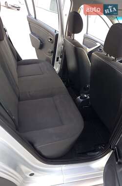 Внедорожник / Кроссовер Dacia Sandero StepWay 2010 в 