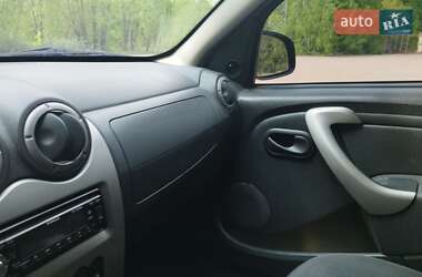 Внедорожник / Кроссовер Dacia Sandero StepWay 2011 в 