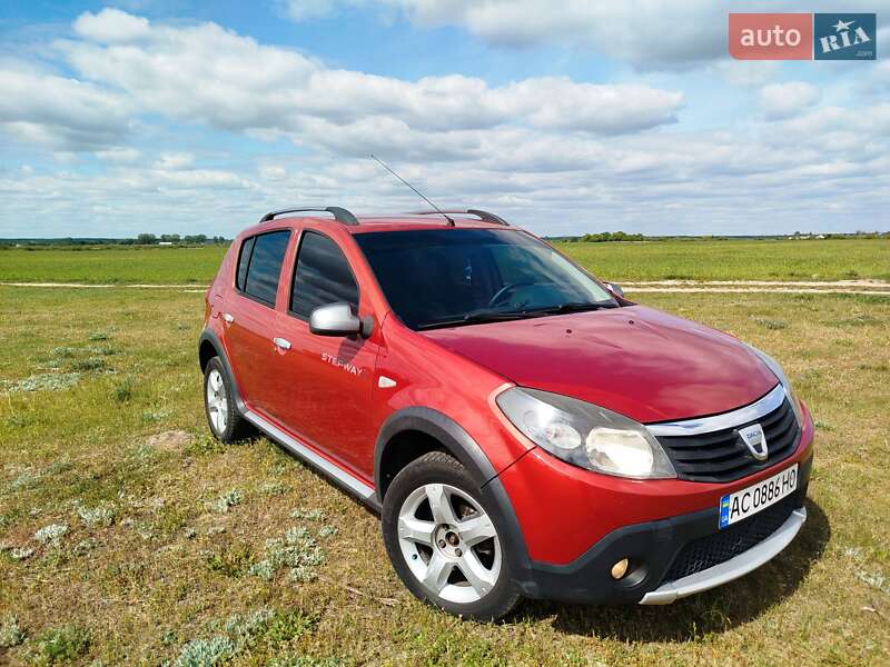 Внедорожник / Кроссовер Dacia Sandero StepWay 2010 в 