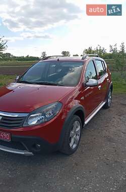 Позашляховик / Кросовер Dacia Sandero StepWay 2011 в Хоролі