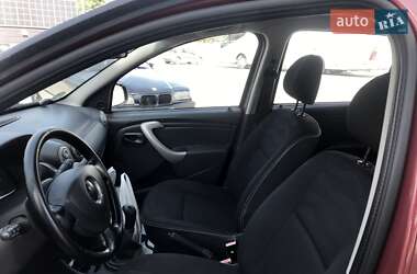Позашляховик / Кросовер Dacia Sandero StepWay 2010 в 