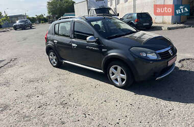 Внедорожник / Кроссовер Dacia Sandero StepWay 2010 в 