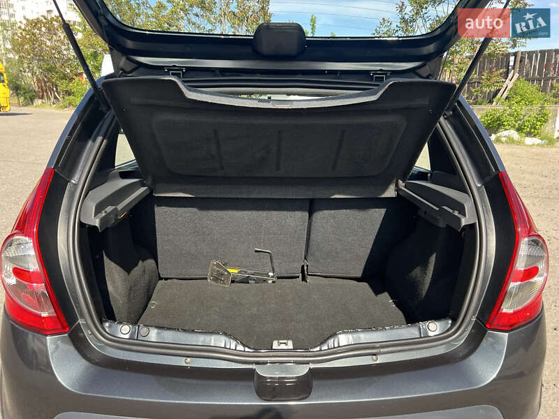 Позашляховик / Кросовер Dacia Sandero StepWay 2010 в Запоріжжі
