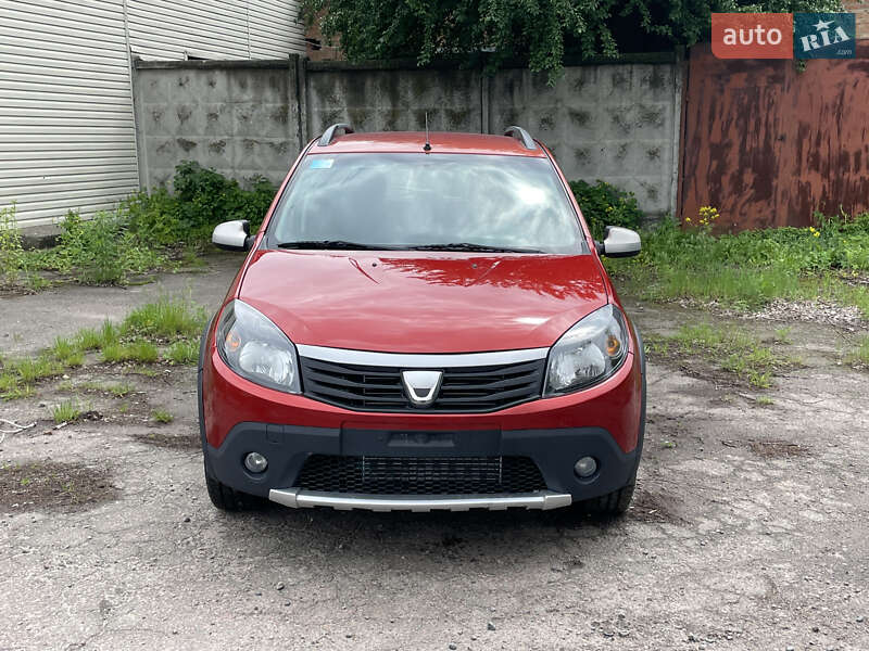 Внедорожник / Кроссовер Dacia Sandero StepWay 2010 в Фастове