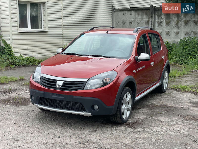 Внедорожник / Кроссовер Dacia Sandero StepWay 2010 в Фастове