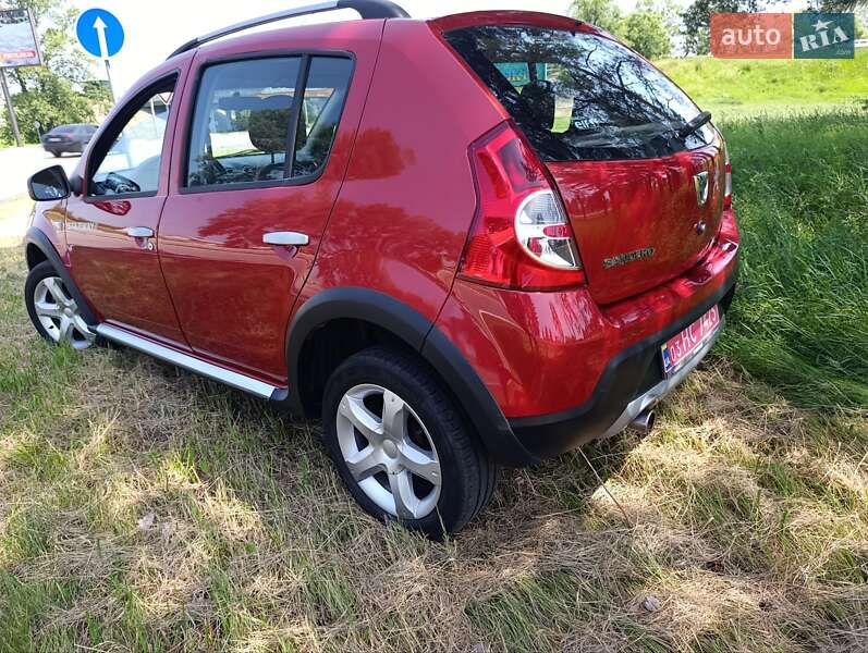 Внедорожник / Кроссовер Dacia Sandero StepWay 2011 в Харькове