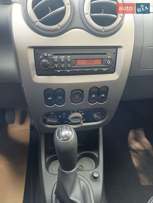 Внедорожник / Кроссовер Dacia Sandero StepWay 2011 в Харькове