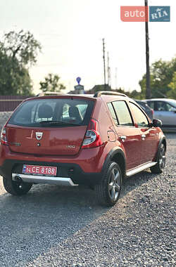 Позашляховик / Кросовер Dacia Sandero StepWay 2009 в 
